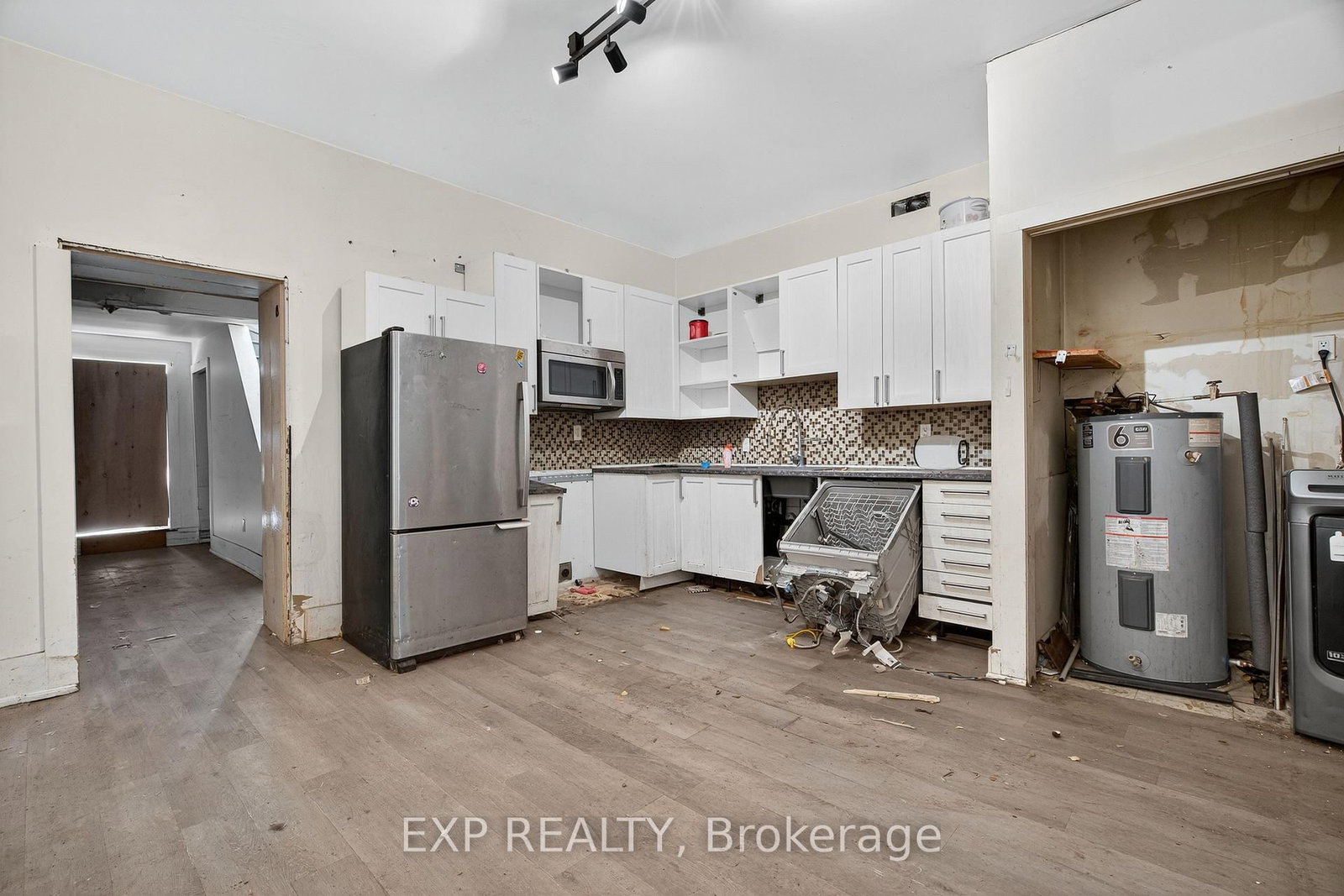 113 East Street E - Photo 8