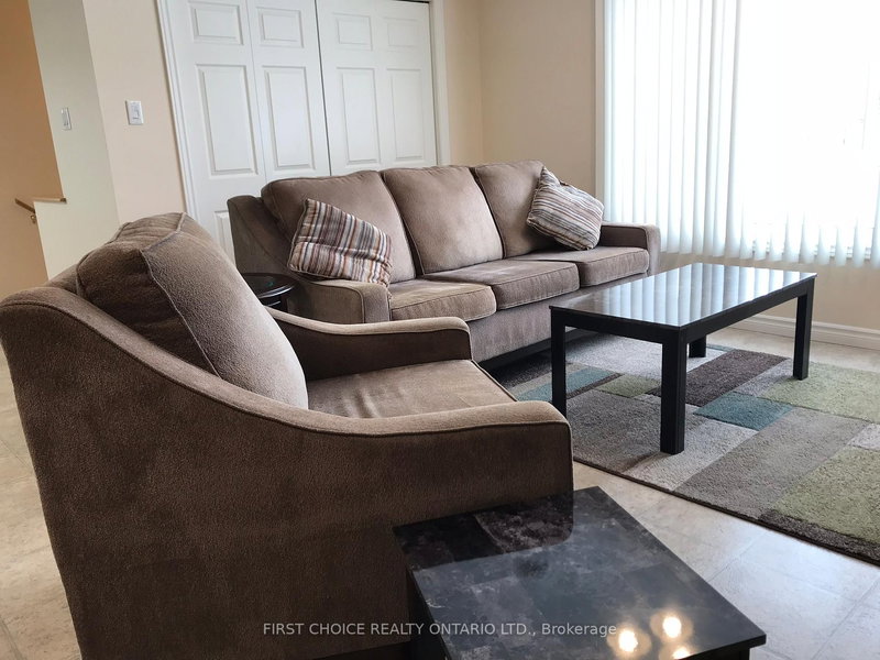 1547 Vercheres St, Ottawa, K1C 7C7 | Image 3