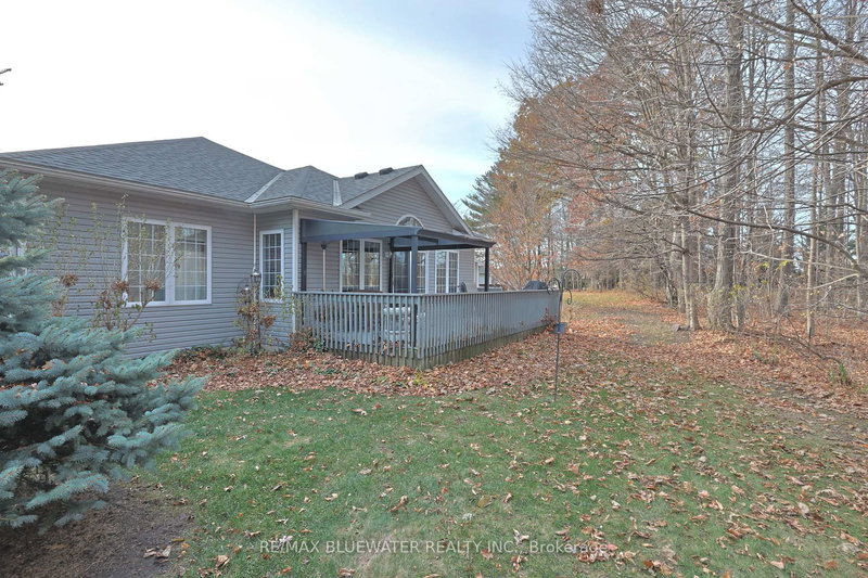 363 Shannon Blvd, South Huron, N0M 1T0 | Image 3