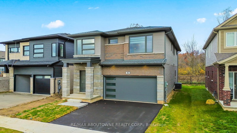 5 Wilson Dr, Thorold, L2V 0M3 | Image 2