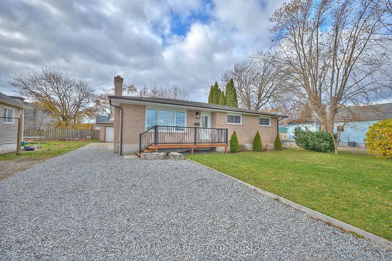 25 Rice Rd, Welland, L3C 2V4 | Image 2
