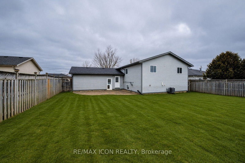 460 King St E, Wellington North, N0G 2L2 | Image 3