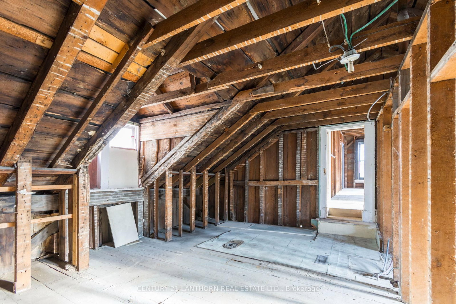 3 Forsyth Street • Limoges, ON photo 14