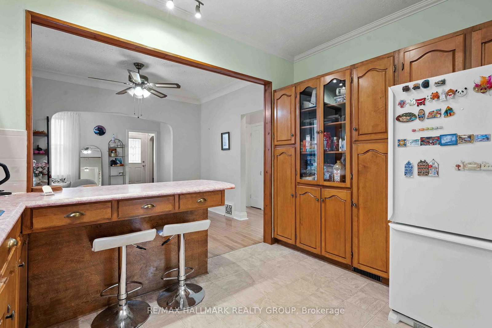 Detached House for sale at 318 Shakespeare Street, Ottawa, Ontario, K1L 5M2 - Vanier - MLS: X12559020