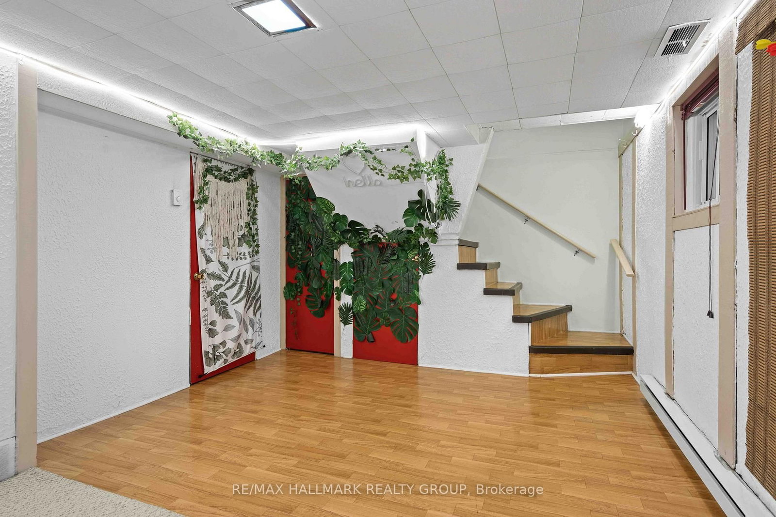 Detached House for sale at 318 Shakespeare Street, Ottawa, Ontario, K1L 5M2 - Vanier - MLS: X12559020