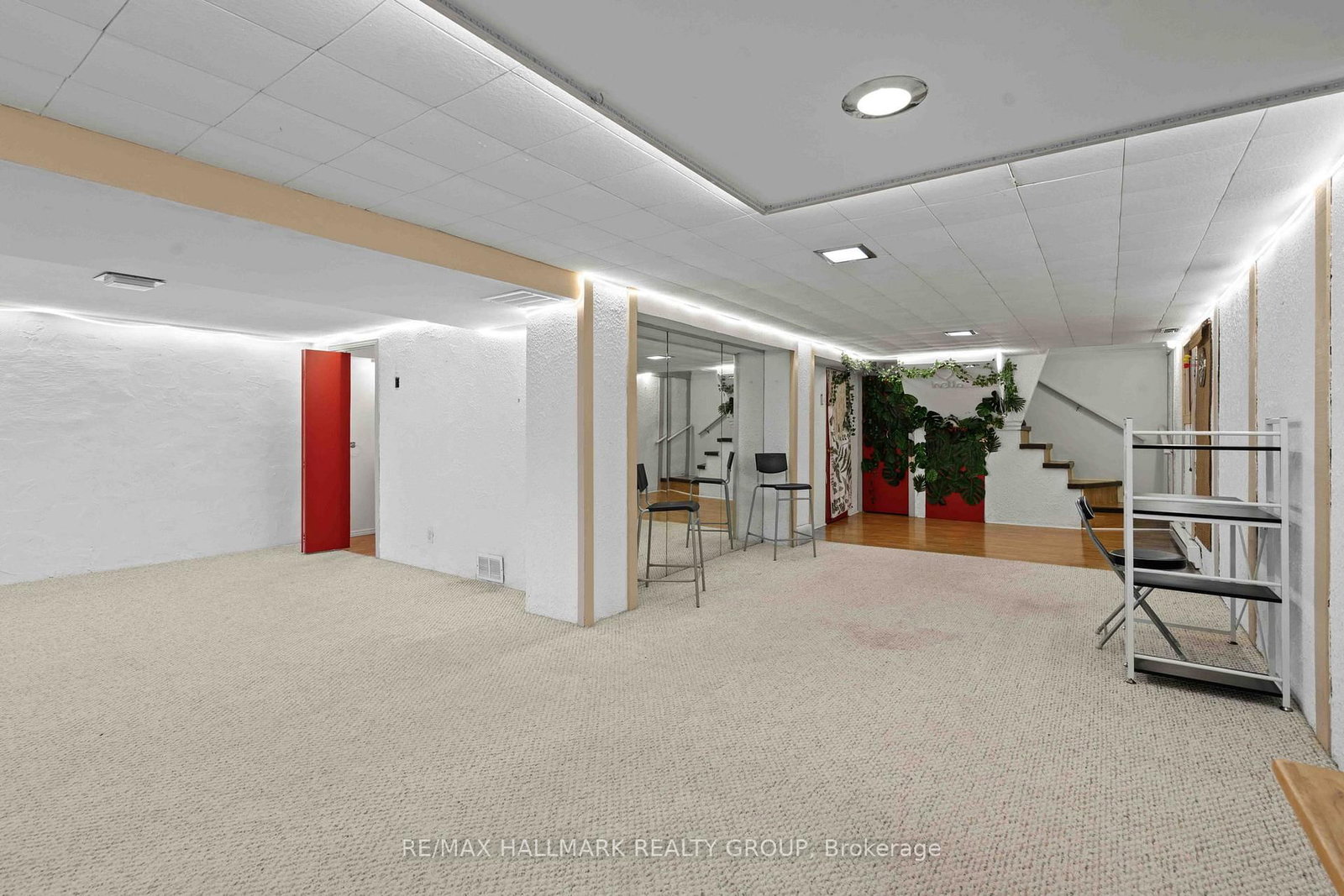 Detached House for sale at 318 Shakespeare Street, Ottawa, Ontario, K1L 5M2 - Vanier - MLS: X12559020