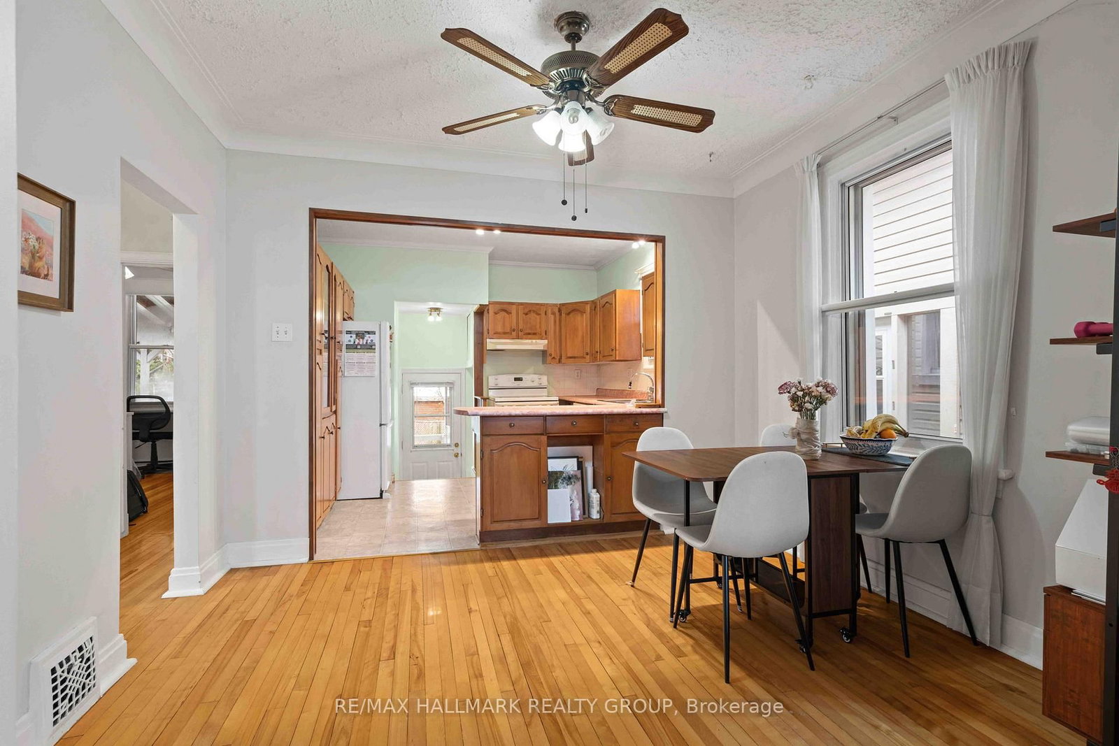 Detached House for sale at 318 Shakespeare Street, Ottawa, Ontario, K1L 5M2 - Vanier - MLS: X12559020