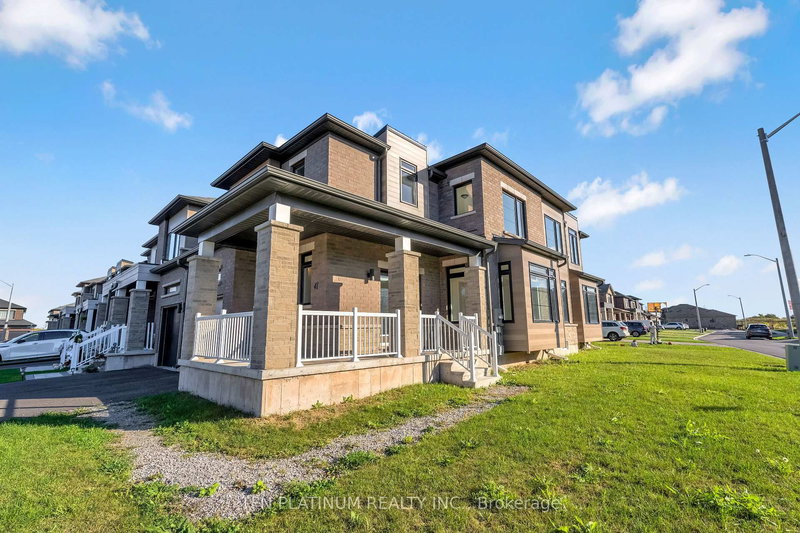 41 Bentgrass Dr, Welland, L3B 0H4 | Image 3