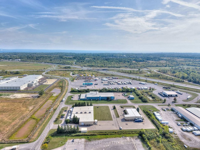 1767 Pettit Rd N, Fort Erie, L2A 5M4 | Image 3