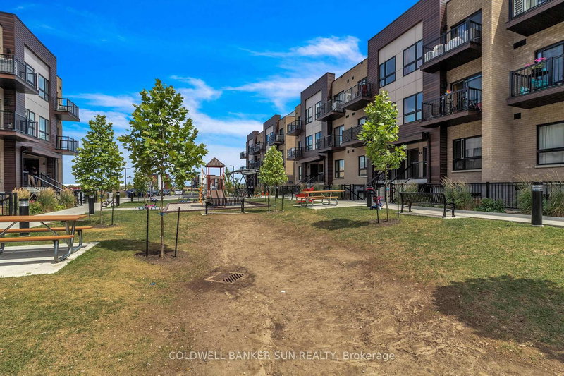 E12 - 20 Palace St, Kitchener, N2E 3R9 | Image 3