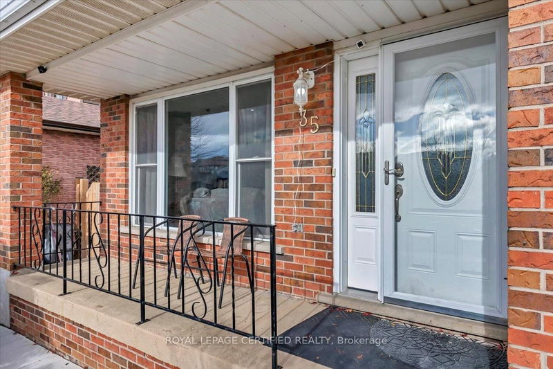 35 Trenholme Cres, Hamilton, L8W 2L4 | Image 3