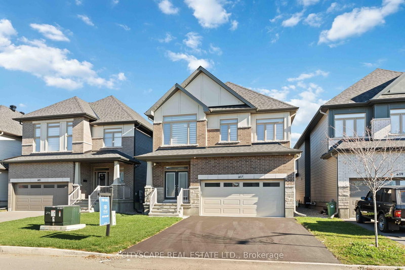 617 Kenabeek Terr, Ottawa, K4M 0B3 | Image 2
