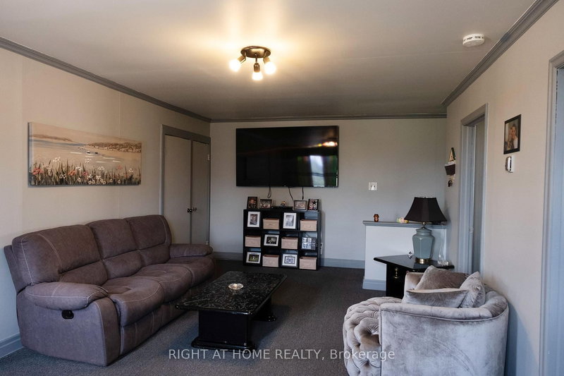 229 Elgin St W, Arnprior, K7S 1P4 | Image 3