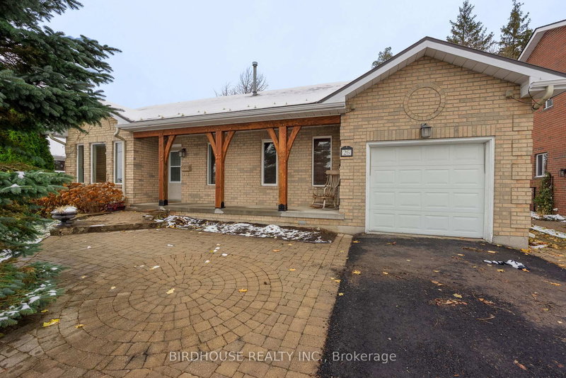 home for lease on 26 Kirkconnell Road