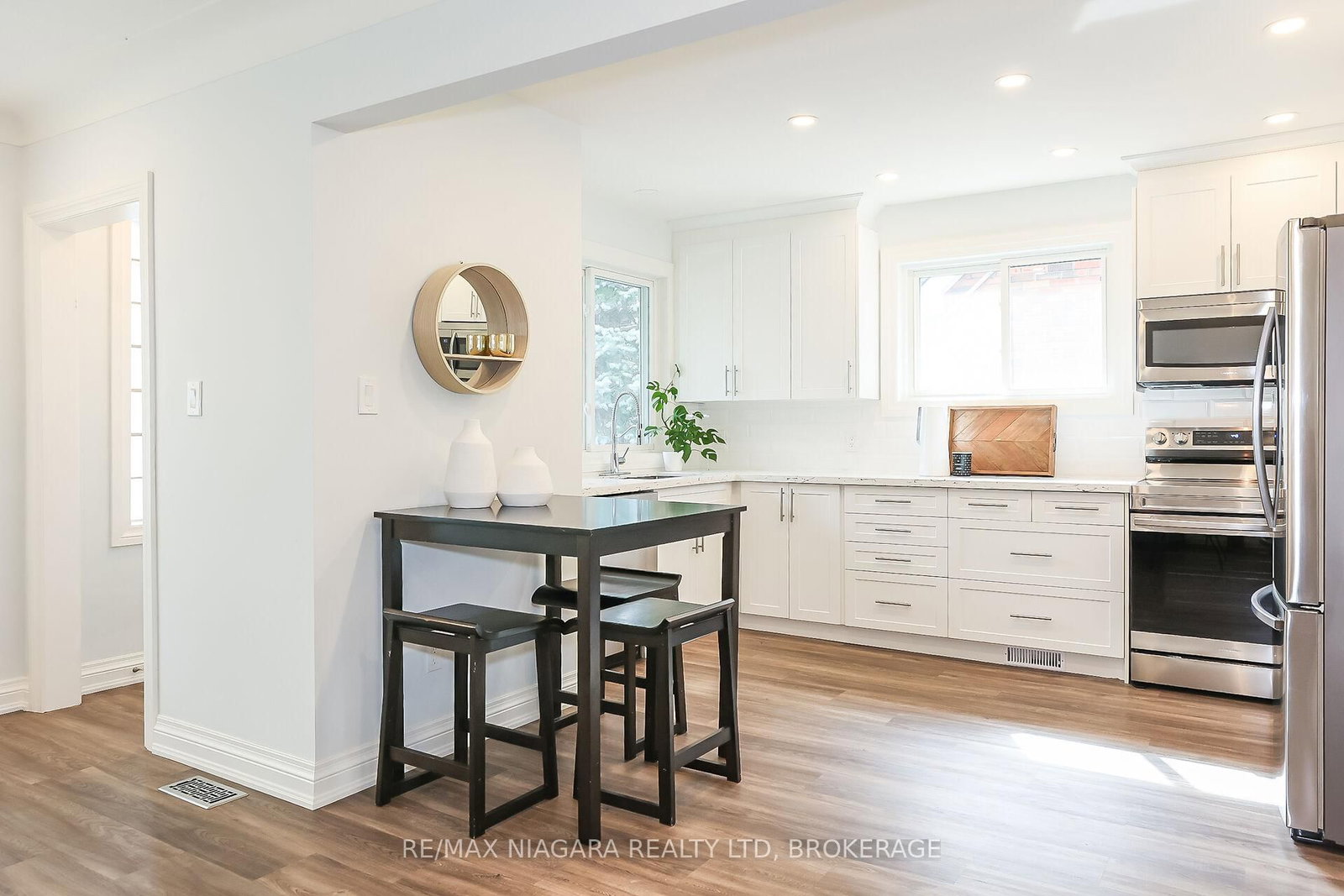 261 Vine Street • St. Catharines, ON photo 12