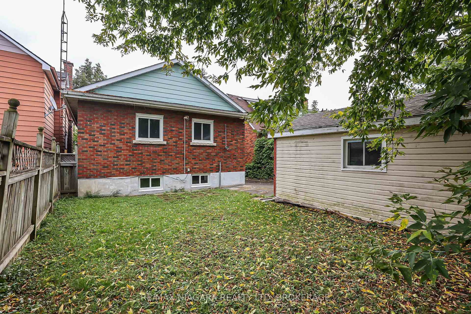 261 Vine Street • St. Catharines, ON photo 14
