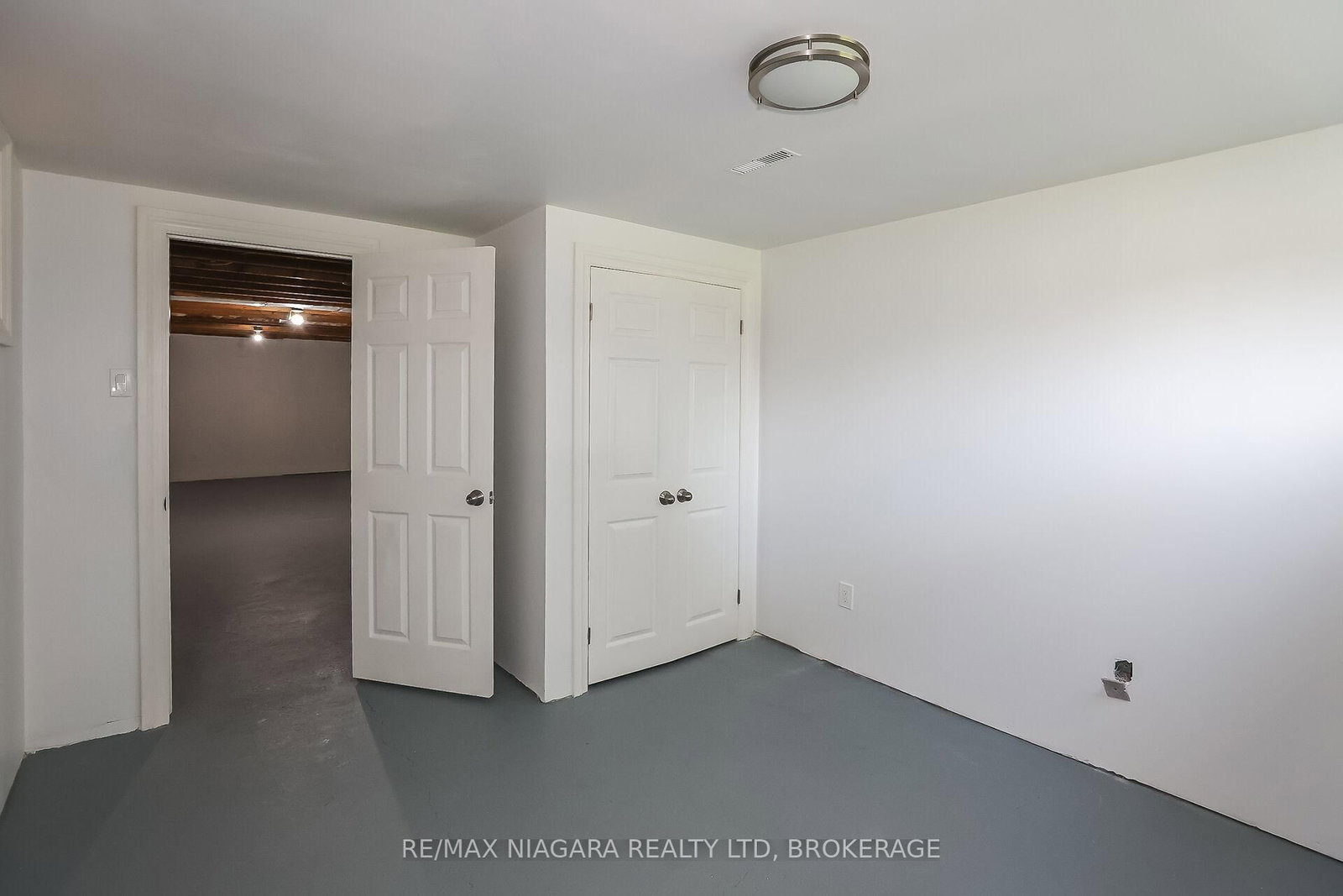261 Vine Street • St. Catharines, ON photo 30