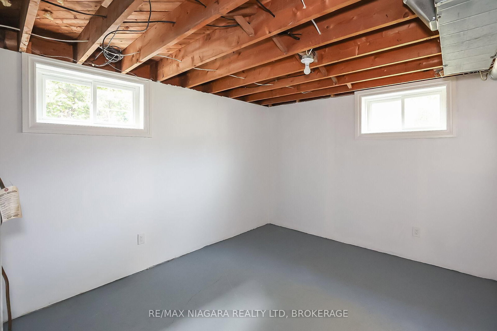 261 Vine Street • St. Catharines, ON photo 31