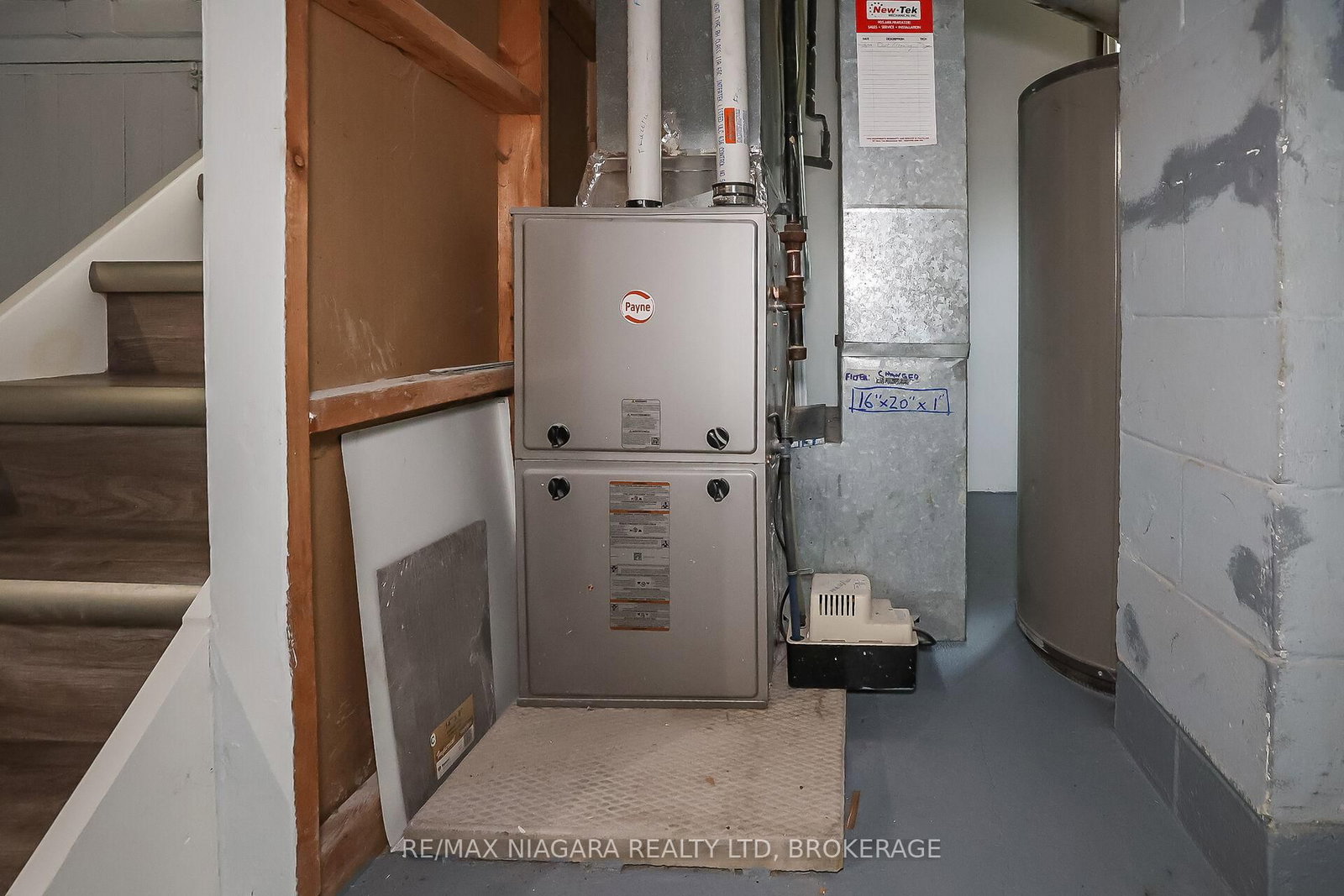261 Vine Street • St. Catharines, ON photo 33