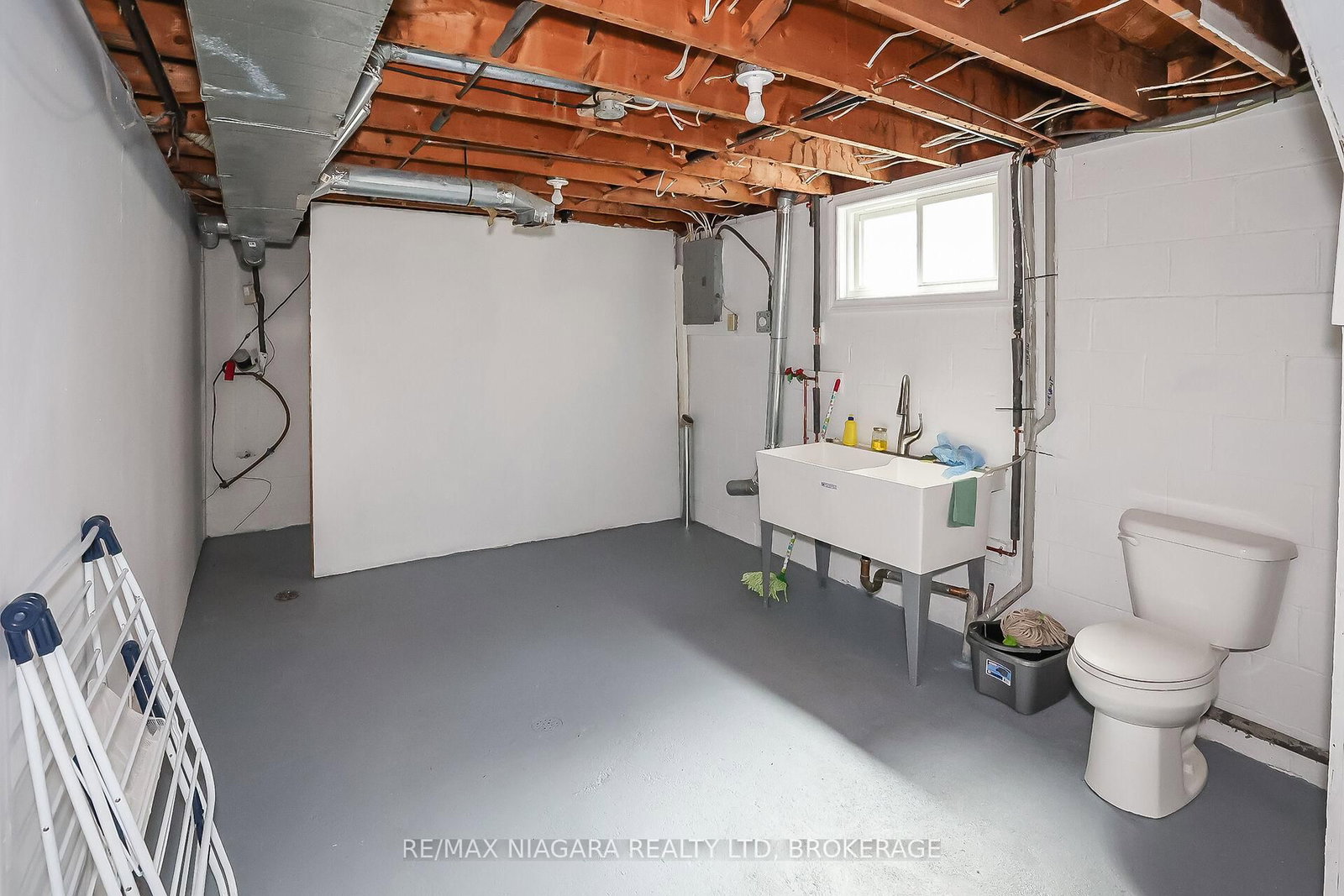 261 Vine Street • St. Catharines, ON photo 34