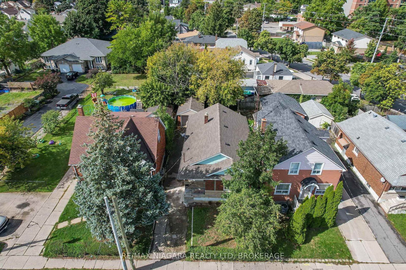261 Vine Street • St. Catharines, ON photo 36