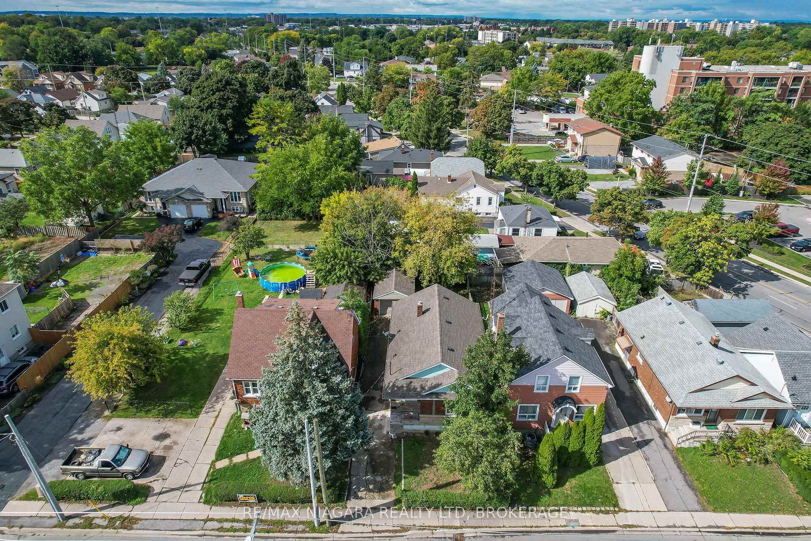 261 Vine Street • St. Catharines, ON photo 37