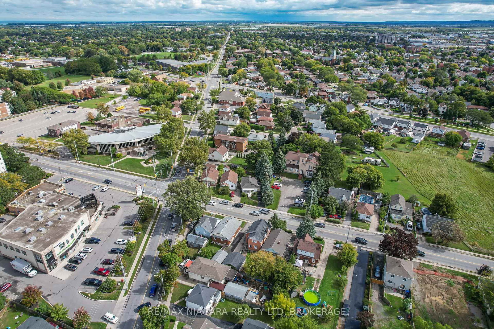 261 Vine Street • St. Catharines, ON photo 40