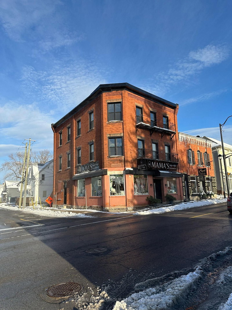 home for lease on 5-4 Water Street