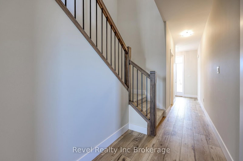 455 Gillespie St, Woodstock, N4S 7V6 | Image 2
