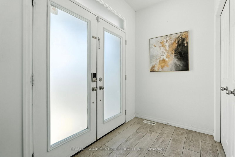 409 Freure Dr, Cambridge, N1S 0A2 | Image 3