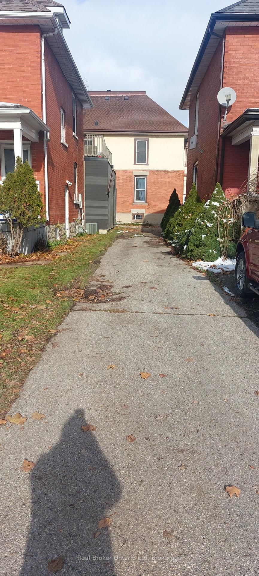 Listing Image 7