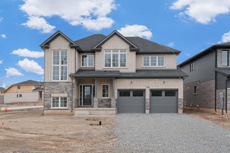 778 Bradford Ave, Fort Erie, L2A 0H3 | Image 3