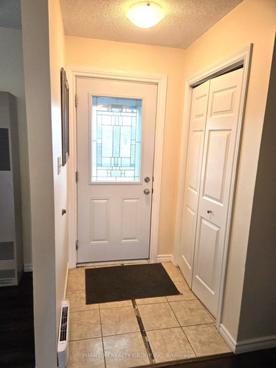 102 Carraway Crescent — photo 2