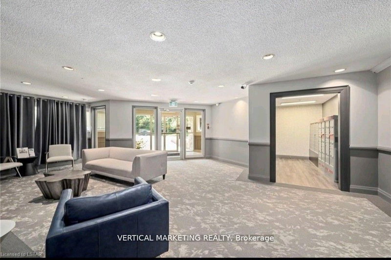 208 - 1 Jacksway Cres, London North, N5X 3T5 | Image 3