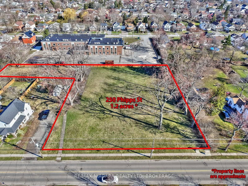 250 Phipps St, Fort Erie, L2A 2V5 | Image 2