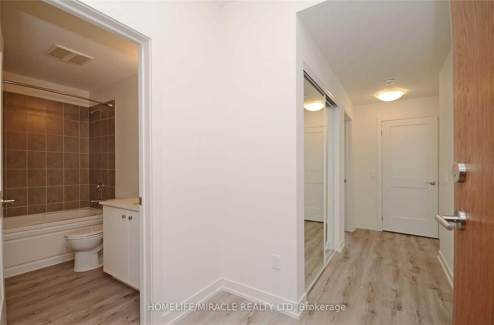 243 Northfield Drive E, Unit 211 - Photo 11