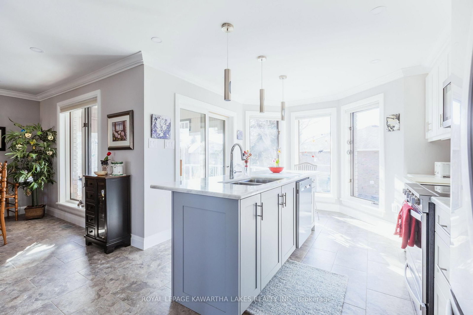 Detached House for sale at 83 Navigators Trail, Kawartha Lakes, Ontario, K0M 1A0 - Bobcaygeon - MLS: X12565254