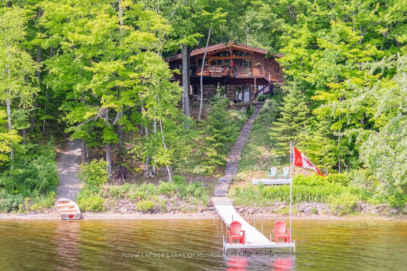 168 Lakeshore Rd, Burk's Falls, P0A 1C0 | Image 2