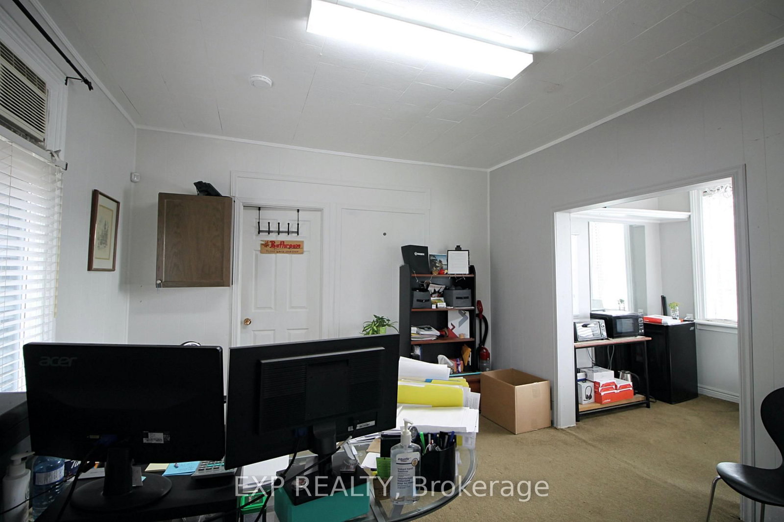 79 Centre Street N - Photo 4