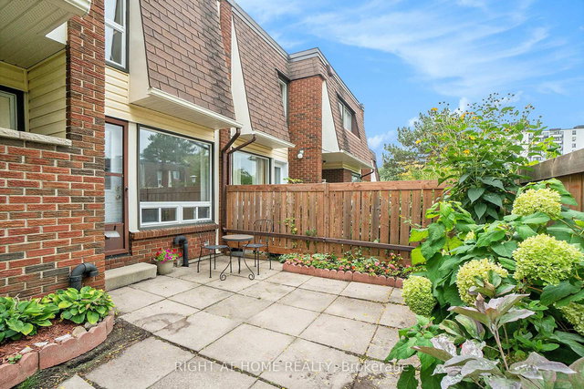 59 - 2939 Fairlea Crescent