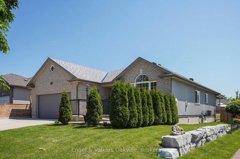 339 Wellbrook Ave, Welland, L3C 7N3 | Image 3