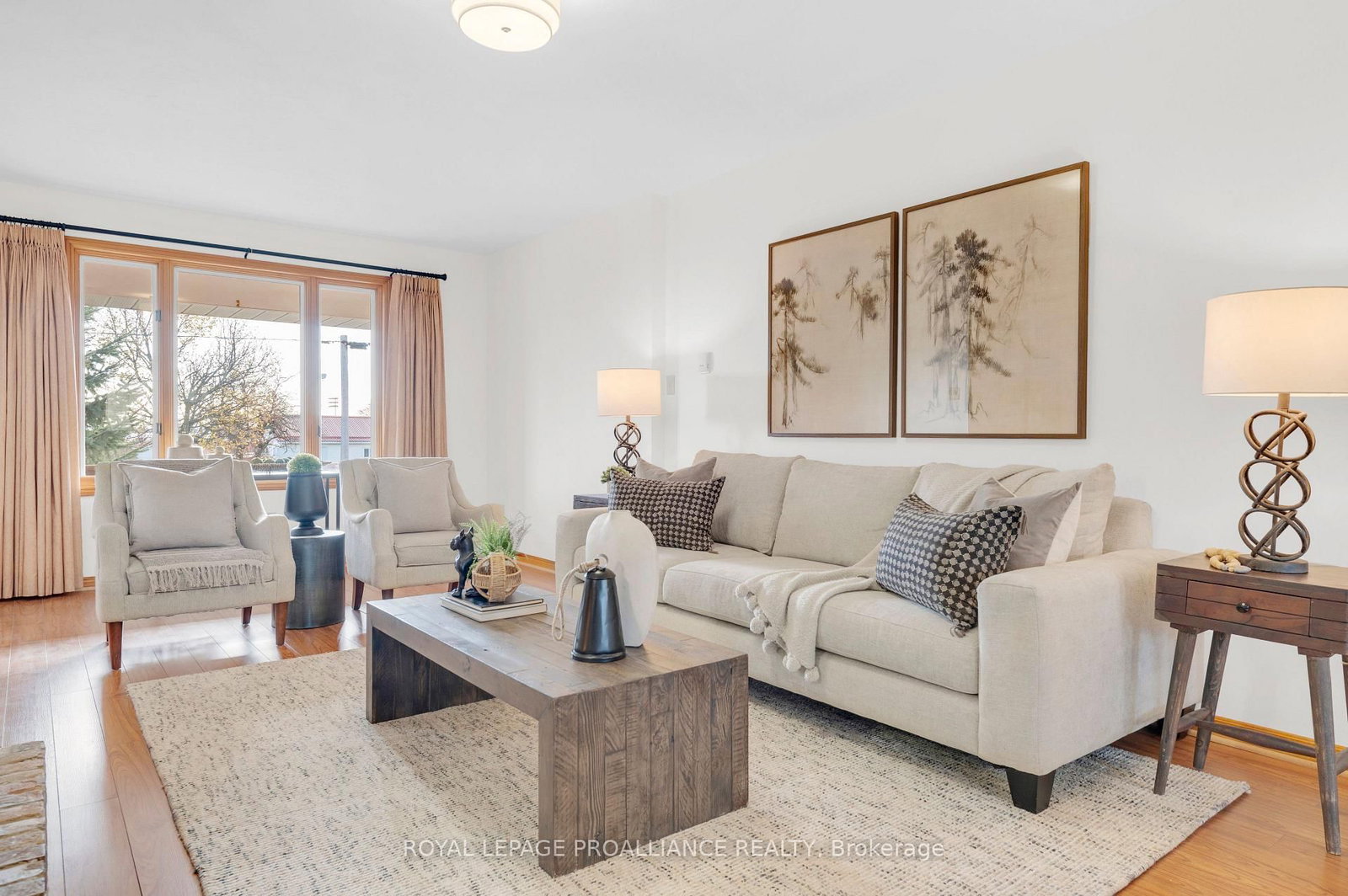 Detached House for sale at 74 Bay Street, Quinte West, Ontario, K8V 1H5 - Trenton Ward - MLS: X12566748