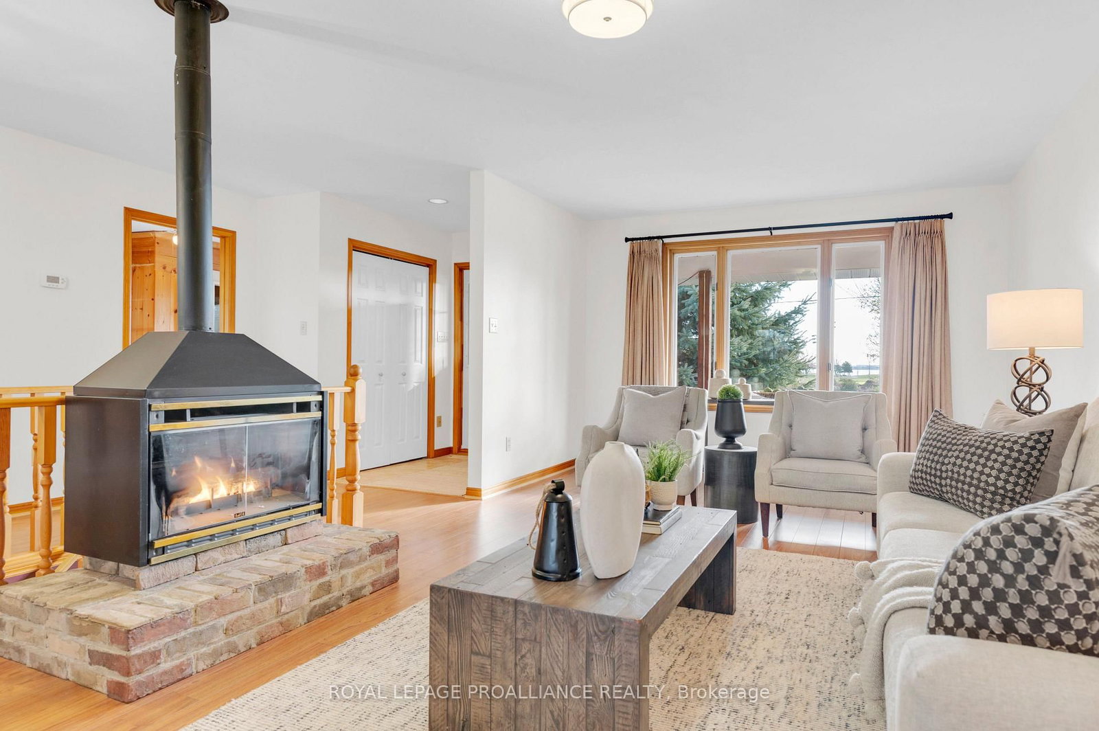 Detached House for sale at 74 Bay Street, Quinte West, Ontario, K8V 1H5 - Trenton Ward - MLS: X12566748