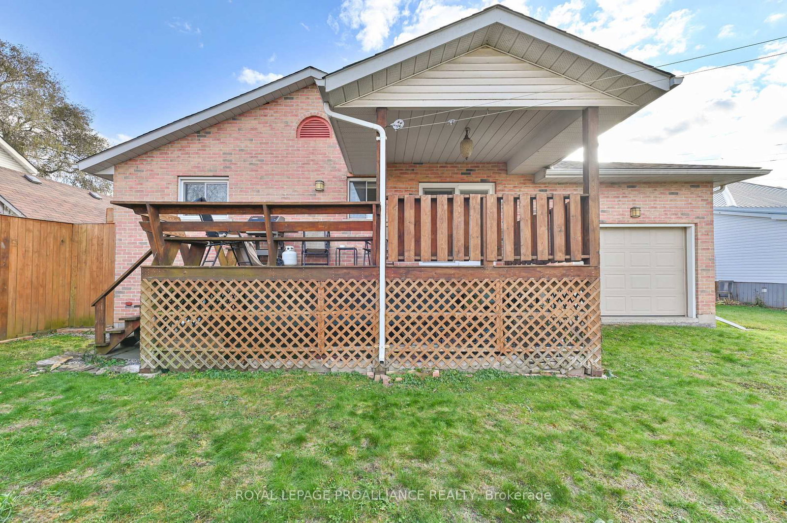 Detached House for sale at 74 Bay Street, Quinte West, Ontario, K8V 1H5 - Trenton Ward - MLS: X12566748