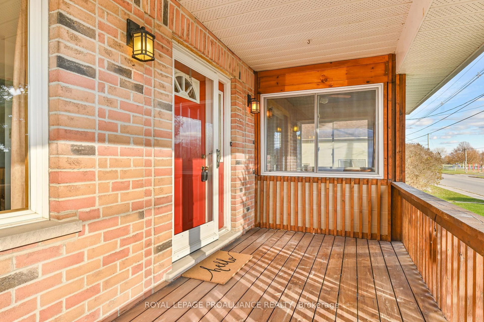 Detached House for sale at 74 Bay Street, Quinte West, Ontario, K8V 1H5 - Trenton Ward - MLS: X12566748