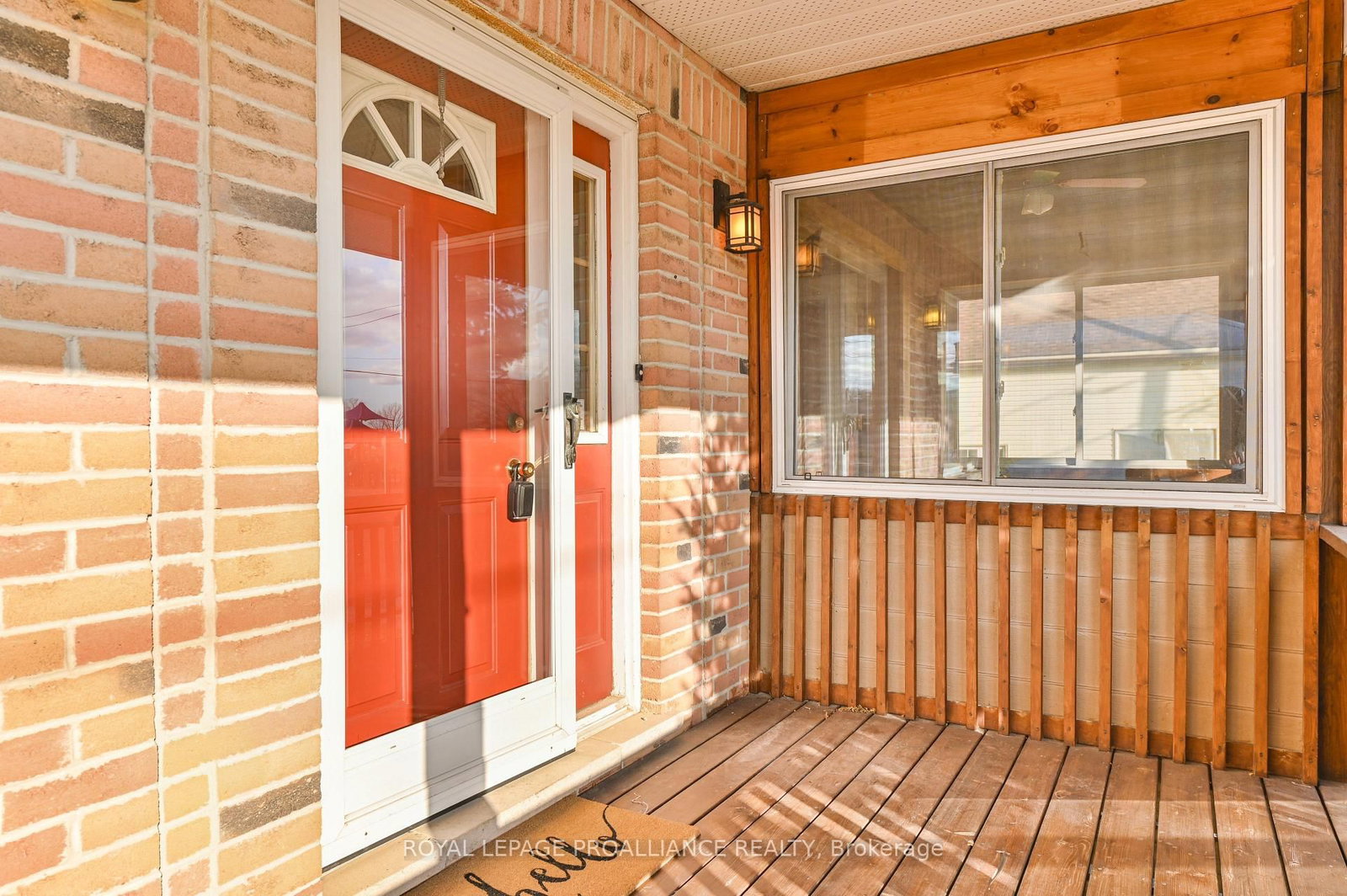 Detached House for sale at 74 Bay Street, Quinte West, Ontario, K8V 1H5 - Trenton Ward - MLS: X12566748