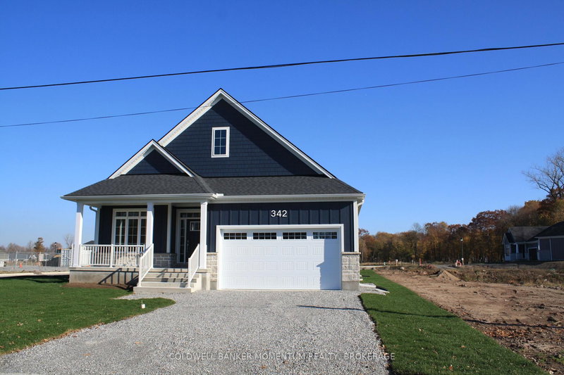 342 BASSETT Ave, Fort Erie, L2A 5L8 | Image 2