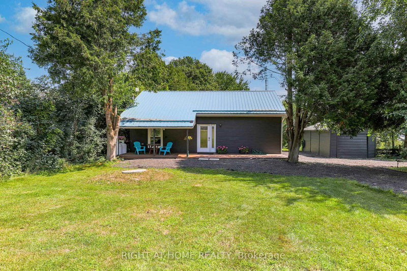 home for lease on 21 Shirley Anne Drive S