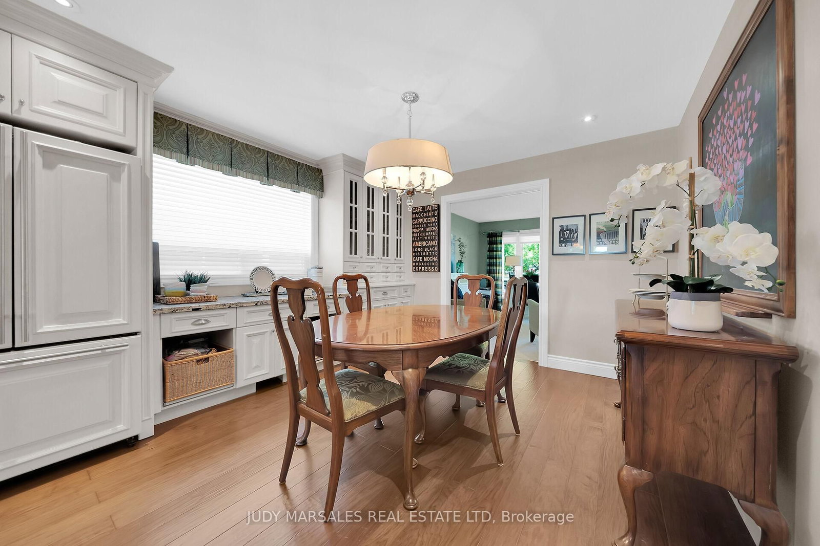 Detached House sold at 12 Vance Crescent, Hamilton, Ontario, L0R 2H3 - Waterdown - MLS: X12569206