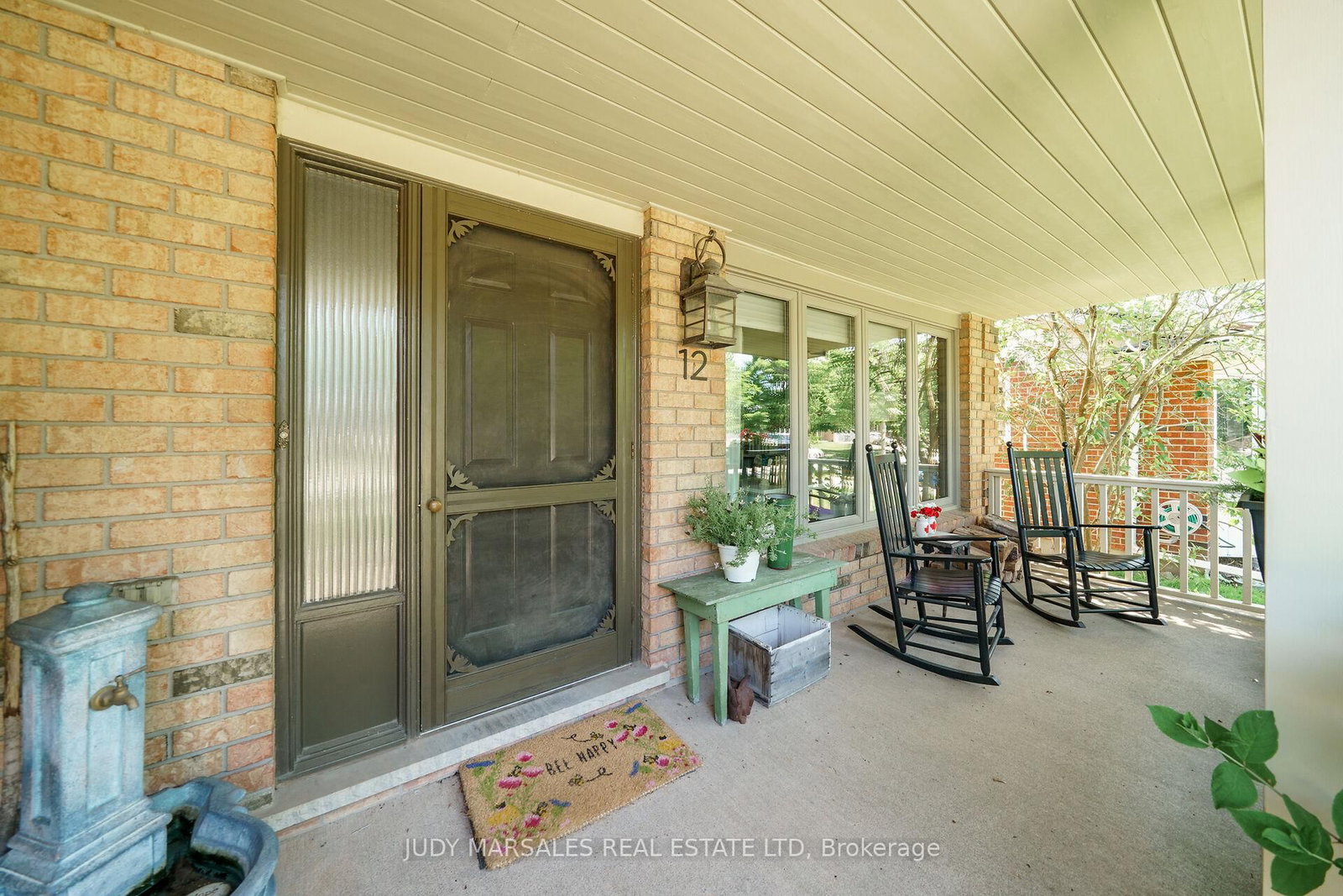 Detached House sold at 12 Vance Crescent, Hamilton, Ontario, L0R 2H3 - Waterdown - MLS: X12569206